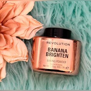 Revolution Banana Brighten No Flashback Super Matte Baking Powder Jar NEW!